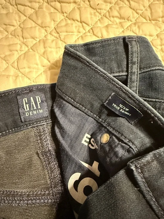 GAP Navy Skinny Stretch Jeans 12S - Picture 2 of 7